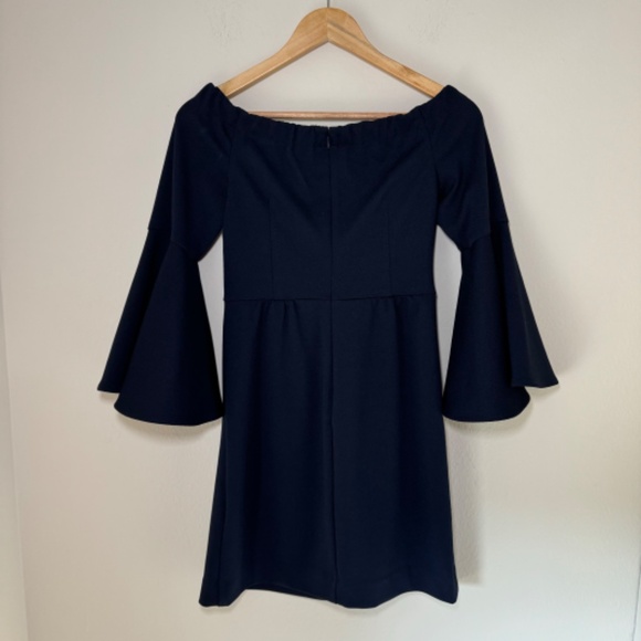 Trina Turk Dress Women's Size 2 Navy Blue Off Shoulder Bell Sleeve Preppy - Picture 9 of 9